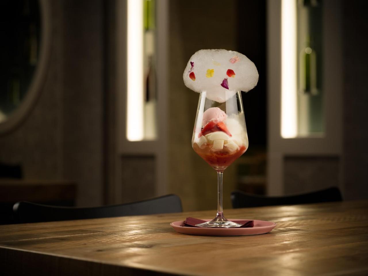 Omo7 Asahikawa By Hoshino Resorts Exterior photo A dessert at the restaurant