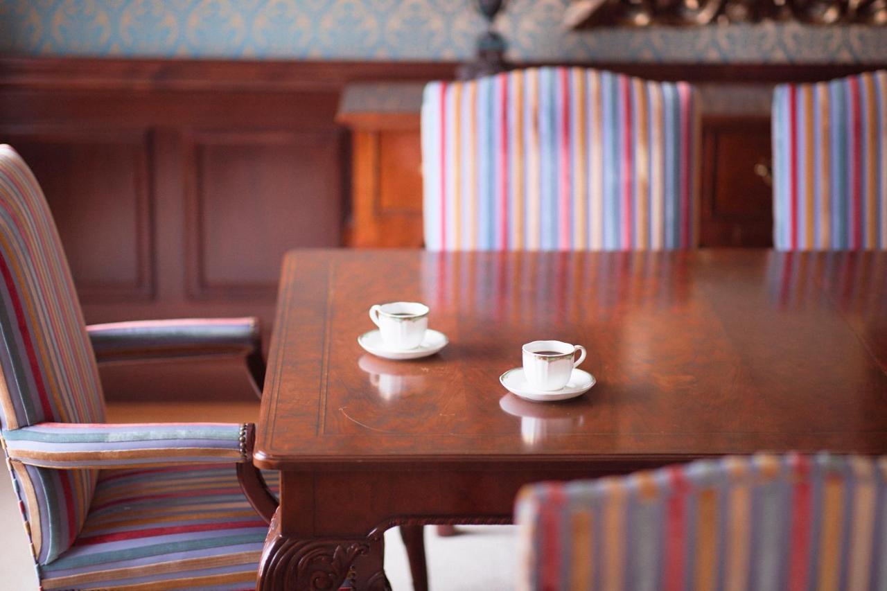 Omo7 Asahikawa By Hoshino Resorts Exterior photo A table at a café