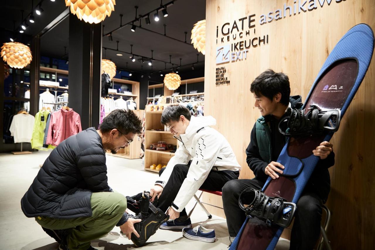 Omo7 Asahikawa By Hoshino Resorts Exterior photo Fitting a snowboard boot