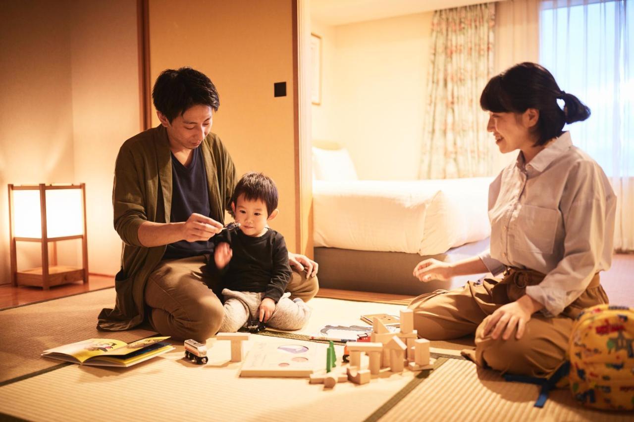 Omo7 Asahikawa By Hoshino Resorts Exterior photo A Japanese family